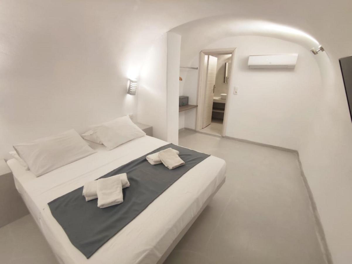 Fira Getaway - Economy Basement Rooms Bagian luar foto
