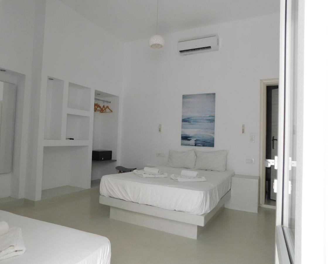Fira Getaway - Economy Basement Rooms Bagian luar foto
